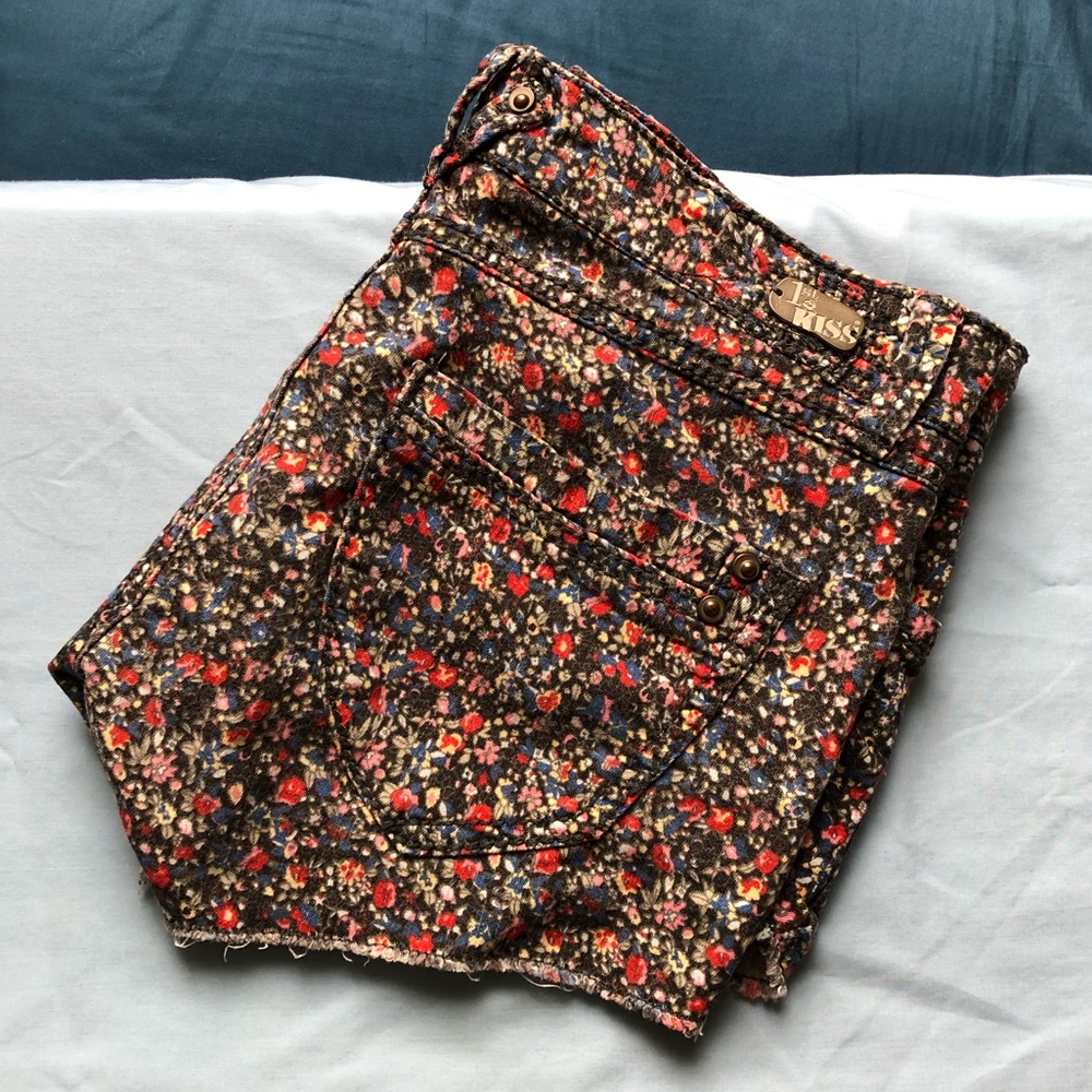 🟢 Floral Shorts